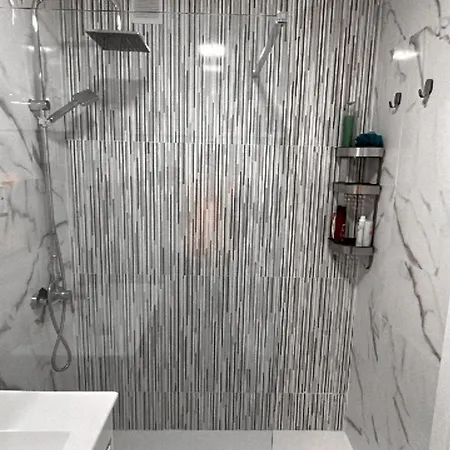 Precioso En El Centro De Homestay Torremolinos